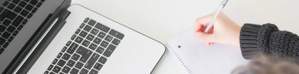 writing a cloud migration checklist|person writing a cloud migration checklist||Checklist